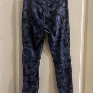 Athleta Women's Navy Tie-Dye Leggings